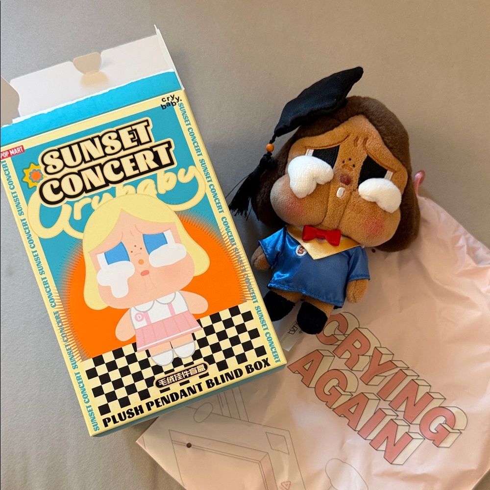 Pop Mart Crybaby Sunset Concert - secret (great gift for a graduate)